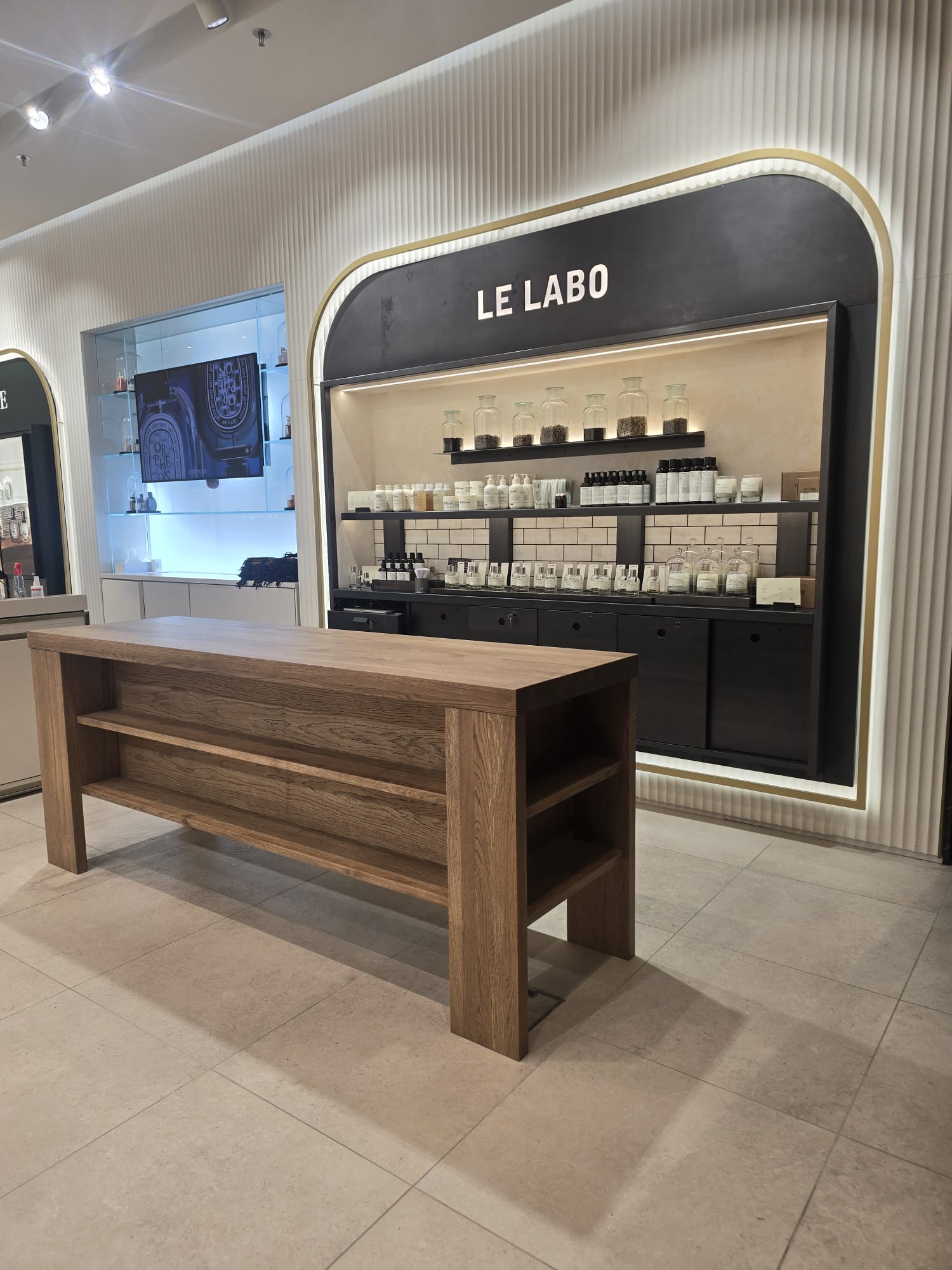 Le Labo retail installation
